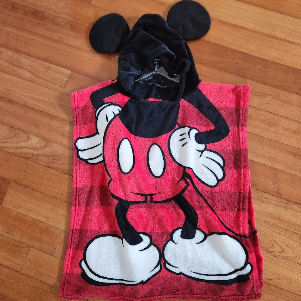 Cute Mickey wear blanket